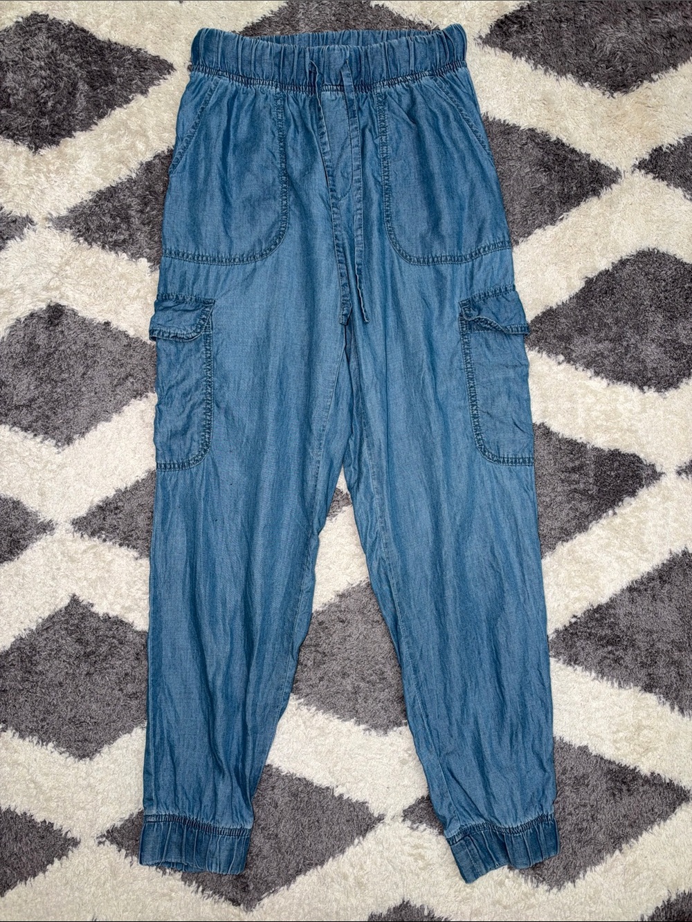 Japna Lyocell Chambray Cargo Joggers size small